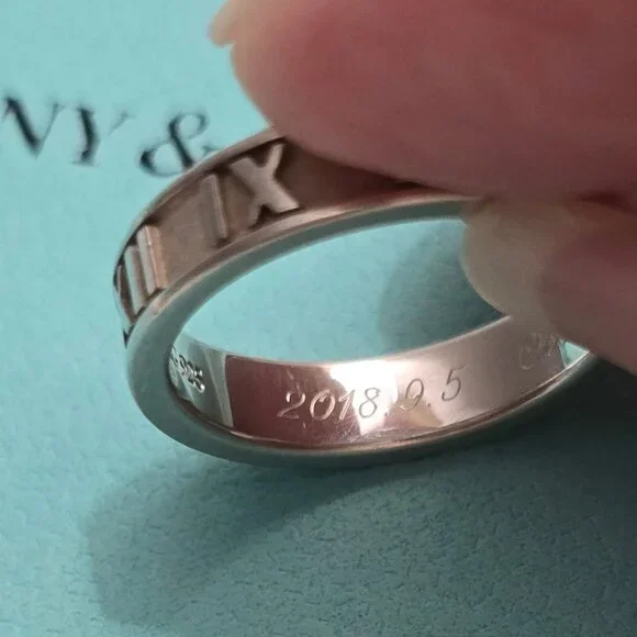 Tiffany & Co. Sterling Silver Size 5 Atlas Roman Numeral Band Ring - Picture 6 of 6